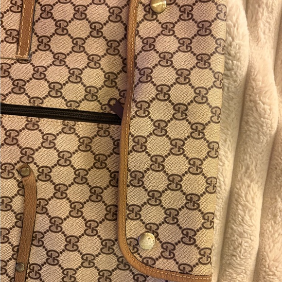 Vintage Gucci GG Supreme Canvas Garment Bag with Signature Red and Green Stripe. - Picture 7 of 16